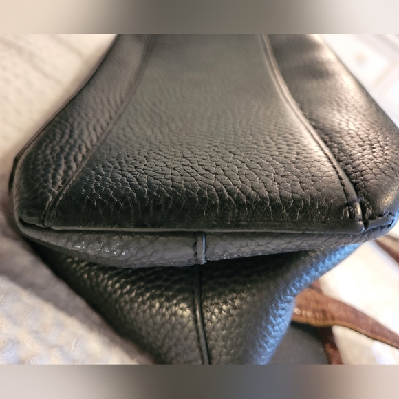 Vintage Brighton Pebbled Leather Shoulder Bag. Brown trim and hand1les. - Picture 8 of 13